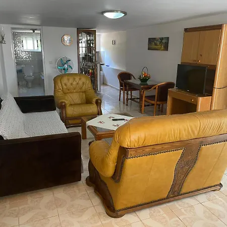 Gleni Holiday home